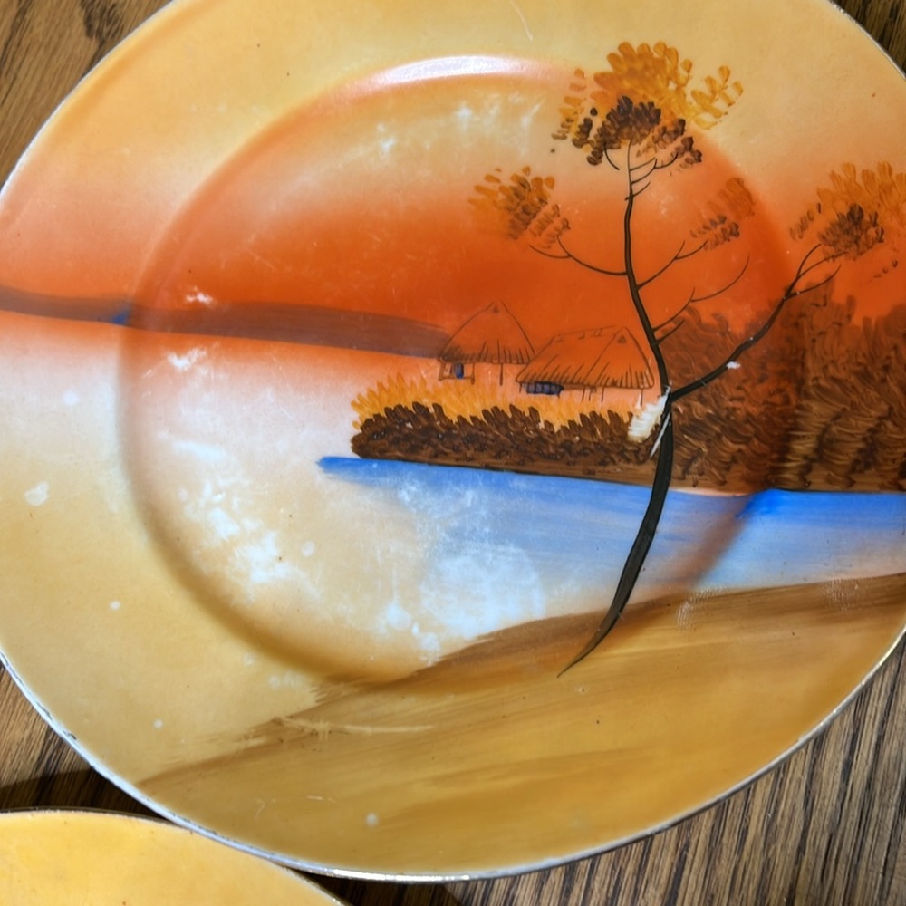 Hand painted plates - Picture 2 of 8